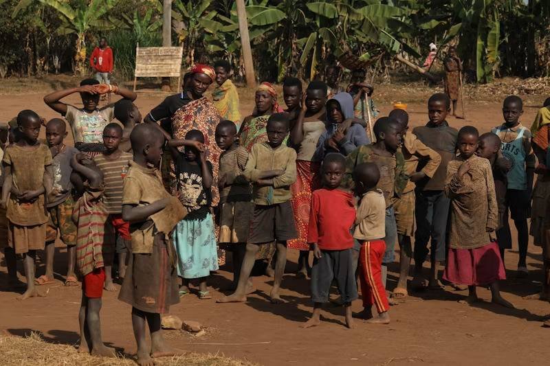Displaced families in the Democratic Republic of Congo gather at a temporary camp amidst the ongoing internal displacement crisis